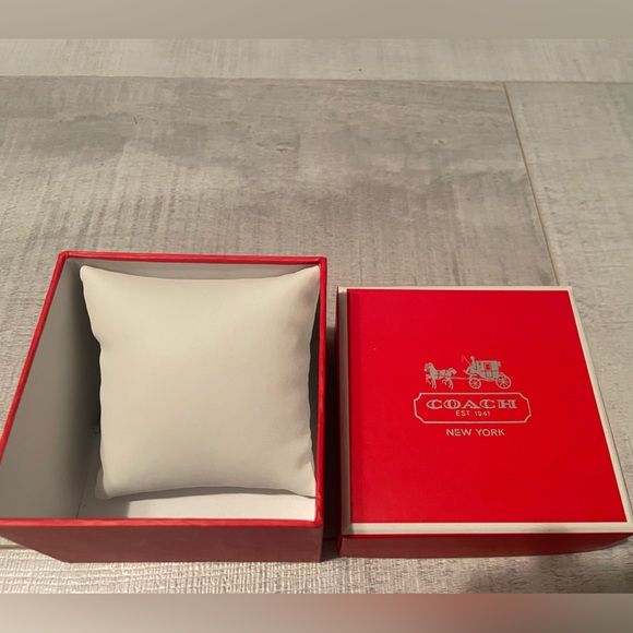 Excellent condition Coach box - Picture 2 of 5